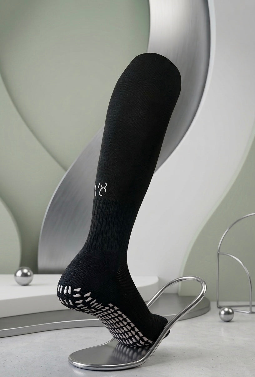 Knee Length Performance Grip Socks (Black / White)