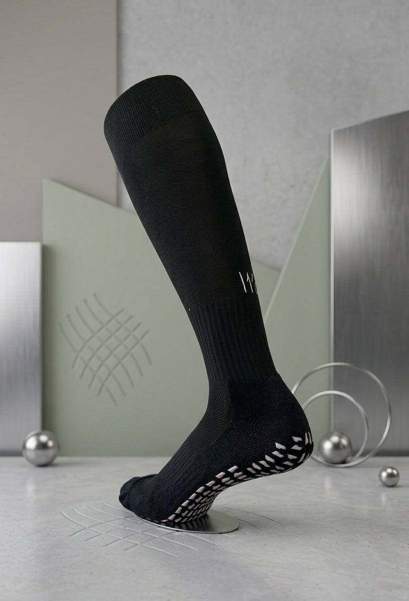 Knee Length Performance Grip Socks (Black / White)